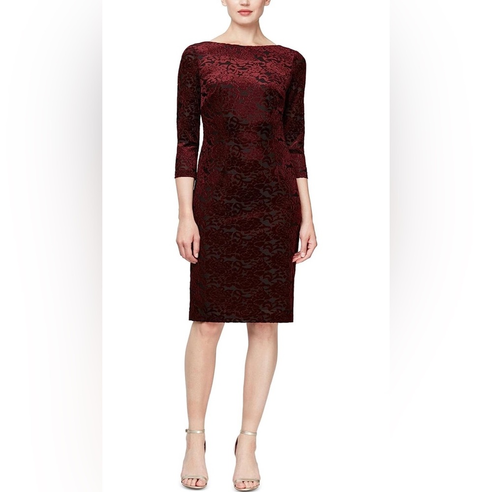 NWT SLYN Women's Velvet Boat Neck
Knee Length 3/4 Sleeve